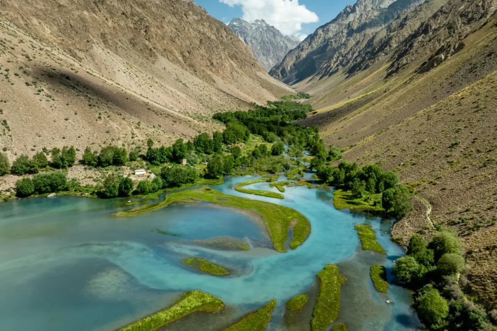 Вид на памирские горы